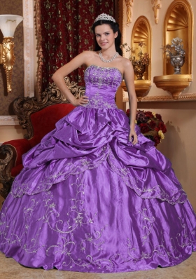 Purple Strapless Embroidery and Pick-ups Appliques Wonderful Quinceanera Dress