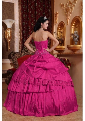 Hot Pink Ball Gown Sweetheart Quinceanera Dress with Taffeta Beading Appliques