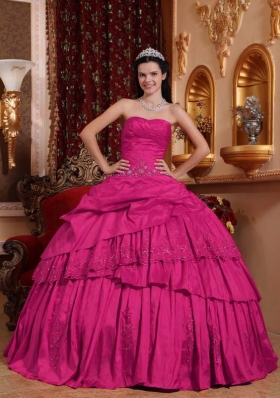 Hot Pink Ball Gown Sweetheart Quinceanera Dress with Taffeta Beading Appliques