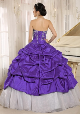 Luxurious Purple and White Sweetheart Quinceanera Gowns Dresses With Embroidery