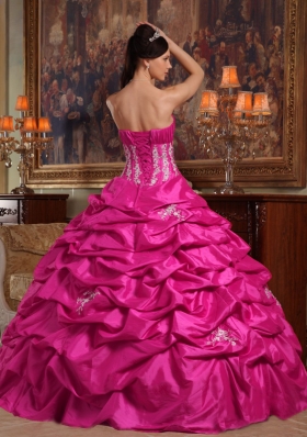 Popular Strapless Puffy 2014 Quinceanera Dress with Appliques