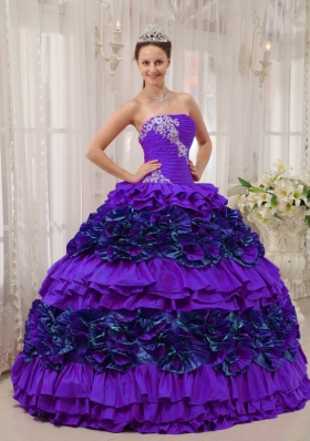 Purple Straplesas Appliques and Ruching Quinceanera Dress with Ruffles