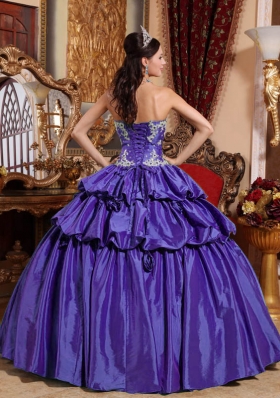 Purple Sweetheart Taffeta Quinceanera Gowns with Appliques and Pick-ups