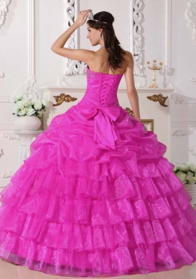 Cheap Pink Ball Gown Strapless Quinceanera Dress with Organza Appliques