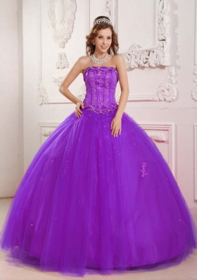 Elegant Strapless Tulle Purple Quinceneara Dresses with Appliques and Beading