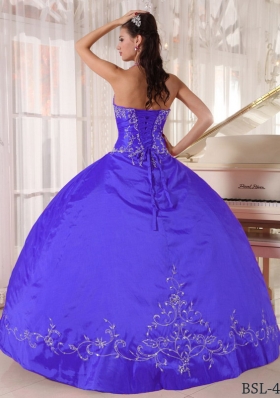 Purple Gown Halter Floor-length Taffeta Appliques Quinceanera Dress