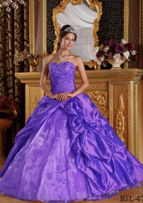 Purple Princess Sweetheart Appliques and Pick-ups Quinceanera Dress