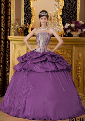 Strapless Appliques Purple Quinceanera Gown Dresses wirh Pick-ups