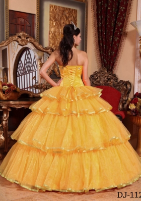 2014 Fashionable Golden Puffy Strapless Bow Quinceanera Dress with Ruffled Layers