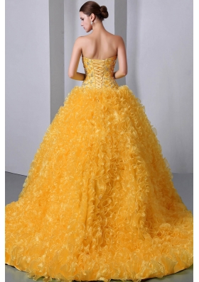 2014 Golden Princess Sweetheart Brush Train Ruffles Quinceanea Dress with Beading