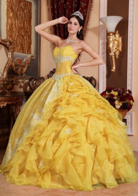 2014 Yellow Ball Gown Sweetheart Lace 2014 Quinceanera Dress with Ruffles