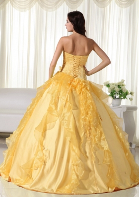 2014 Yellow Puffy Sweetheart Embroidery Quinceanera Dress with Beading