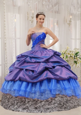 2014 Exclusive Puffy Strapless Beading Quinceanera Dresses with Pick-ups