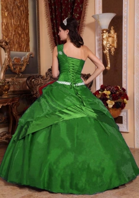 2014 Classical Puffy One Shoulder Green Quinceanera Dress with Hand Made Flower and Beading