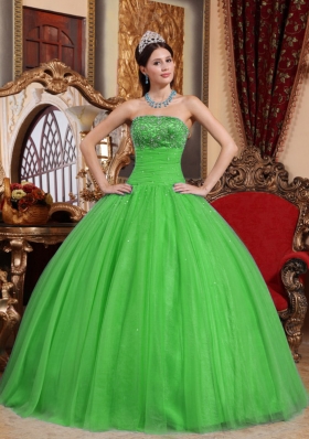 2014 Green Puffy Strapless Embroidery and Beading Quinceanera Dress