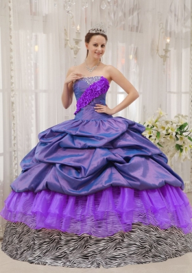 Exclusive Puffy Strapless Beading Quinceanera Dresses with Pick-ups