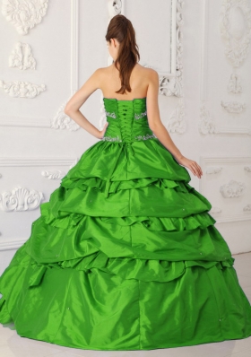 2014 Pretty Green Princess Sweetheart Appliques Quinceanera Dress with Beading