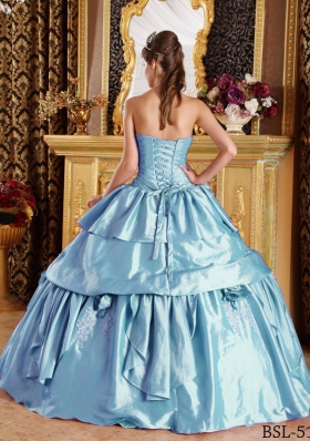 2014 Pretty Light Blue Puffy Strapless Beading Quinceanera Dresses with Appliques