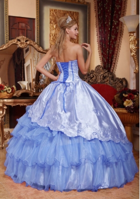 Popular Sweetheart Embroidery 2014 Quinceanera Dresses with Ruffled Layers