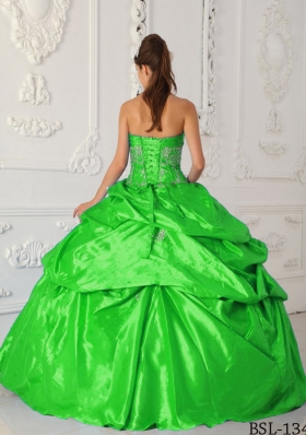 2014 Elegant Green Puffy Sweetheart Appliques Quinceanera Dress with Pick-ups