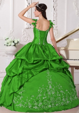 Discount Puffy Straps for 2014 Embroidery for Green Quinceanera Dress with Pick-ups