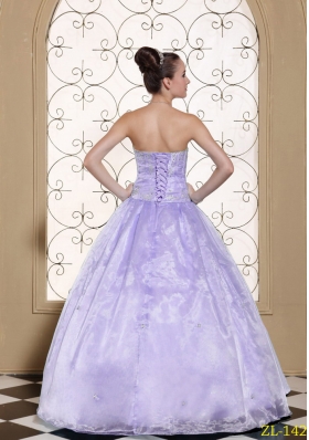 2014 Elegant Quinceanera Dresses Strapless Embroidery Bodice and Beading