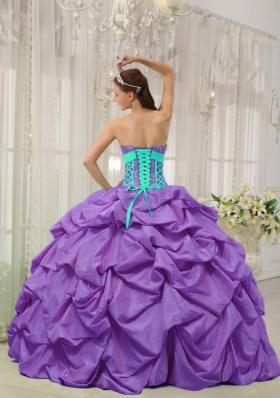 2014 Lavender Puffy Sweetheart Beading and Pick-ups Quinceanera Dresses