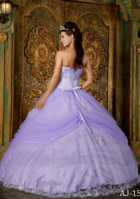 Puffy Strapless Lace Appliques Quinceanera Dresses for 2014 Spring