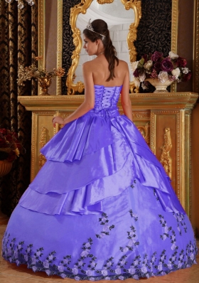 2014 Brand New Puffy Sweetheart with Appliques Quinceanera Dresses