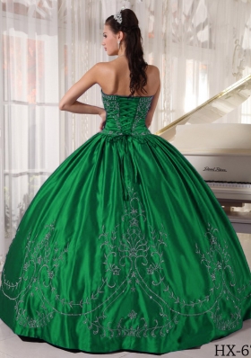 2014 Spring Elegant Strapless Quinceanera Dresses with Embroidery