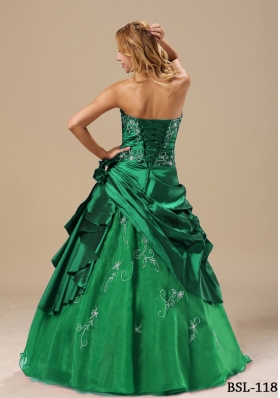 2014 Strapless Quinceanera Dresses with Embroidery Hand Made Flowers