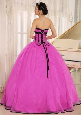 Fuchsia Sweetheart Beaded Decorate Bodice Qunceanera Gown With Organza