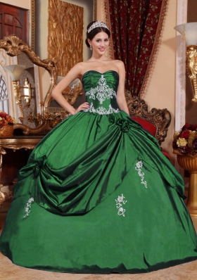 2014 Spring Puffy Sweetheart Appliques Quinceanera Dresses for Military Ball