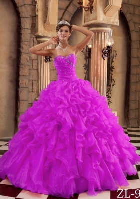 2014 Spring Sweetheart Ruffles Organza Quinceanera Dress with Beading