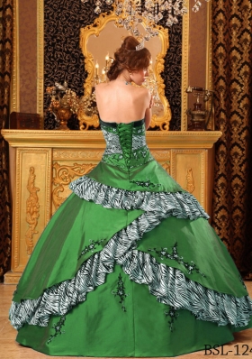 Dark Green Ball Gown Strapless Quinceanera Dresses with Embroidery