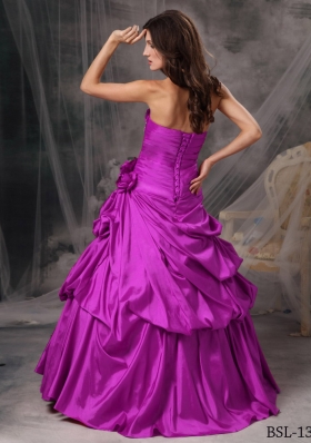 A-Line / Princess Strapless Floor-length Taffeta Beading Quinceanera Dress