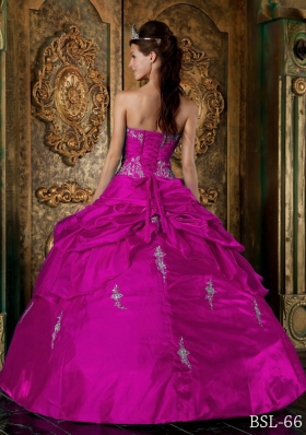 Sweetheart Taffeta Appliques and Pick-ups Quinceanera Gown in Fuchsia