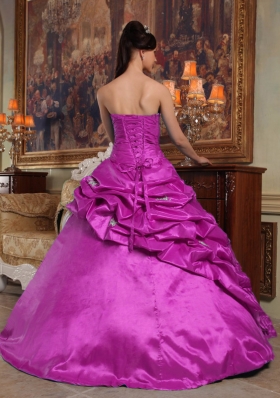 Sweetheart Appliques and Pick-ups Taffeta Quinceanera Dress in Fuchsia