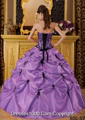 Ball Gown Strapless Embroidery Pick-ups Quinceanera Gowns Dresses