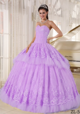 Beautiful Ball Gown Sweetheart Organza Quinceaneras Dress with Appliques