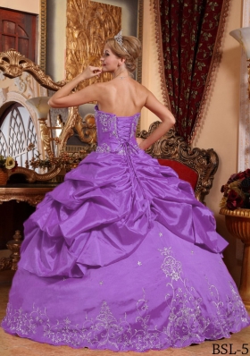 Sweetheart Taffeta Embroidery with Beading Quinceneara Dresses