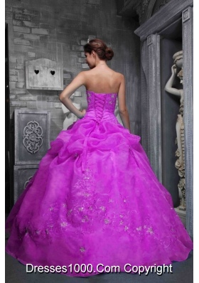 Beautiful Strapless Organza Appliques Decorate Sweet Sixteen Dresses