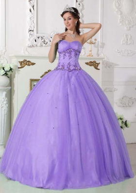 Lilac Ball Gown Sweetheart Quinceneara Dresses with Beading