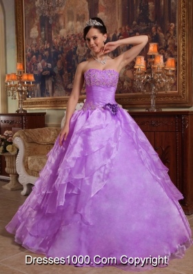 Princess Strapless Organza Lilac Quinceanera Gowns with Flowers and Appliques