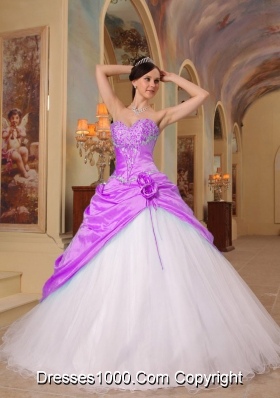 Princess Sweetheart Beading and Flowers for Lilac and White Quinceanera Gowns