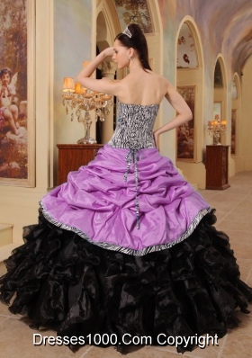 Sweetheart Ruffles and Pick-ups Quinceanera Dress with Ball Gown