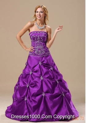 A-line Quinceanera Dresses with Embroidery Decorate Bodice Pick-ups