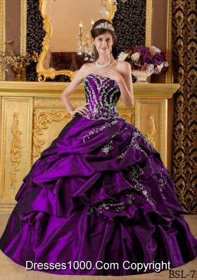 Eggplant Purple Ball Gown Sweetheart Quinceanera Dress with Appliques and Pick-ups