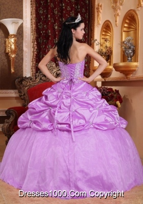 Lilac Sweetheart Taffeta Quinceneara Dresses with Pick-ups and Appliques