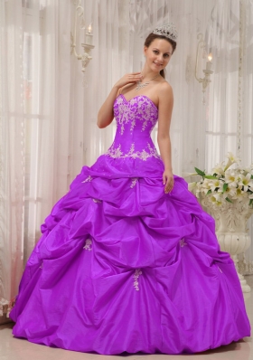 New Style Sweetheart Taffeta Appliques Sweet 15 Dresses with Pick-ups